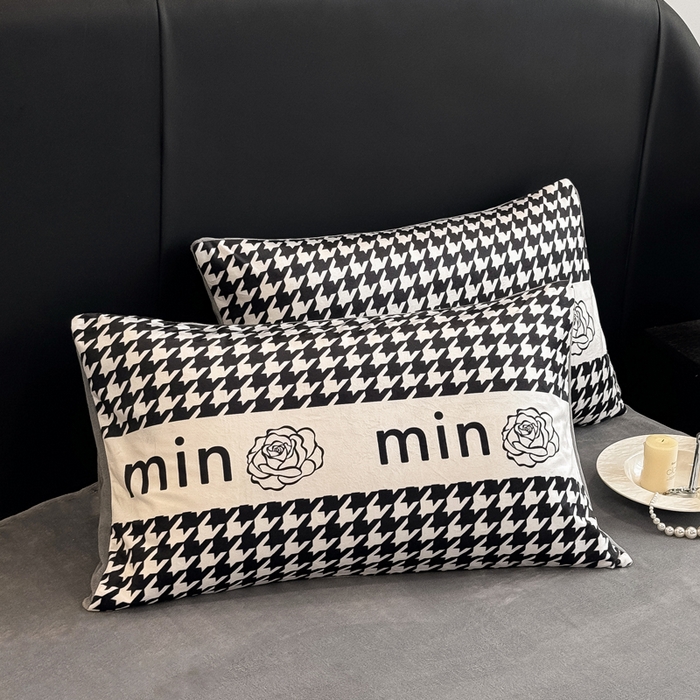 色鬼布艺高端家居主号 2025秋冬新款宝宝绒牛奶绒单枕套 千鸟格min