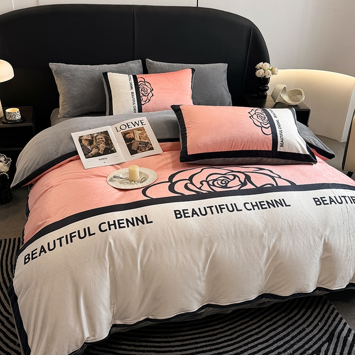 91家纺网 家纺一手货源 找家纺 色鬼布艺高端家居主号 2025秋冬新款宝宝绒牛奶绒四件套提供买家秀 粉黛佳人