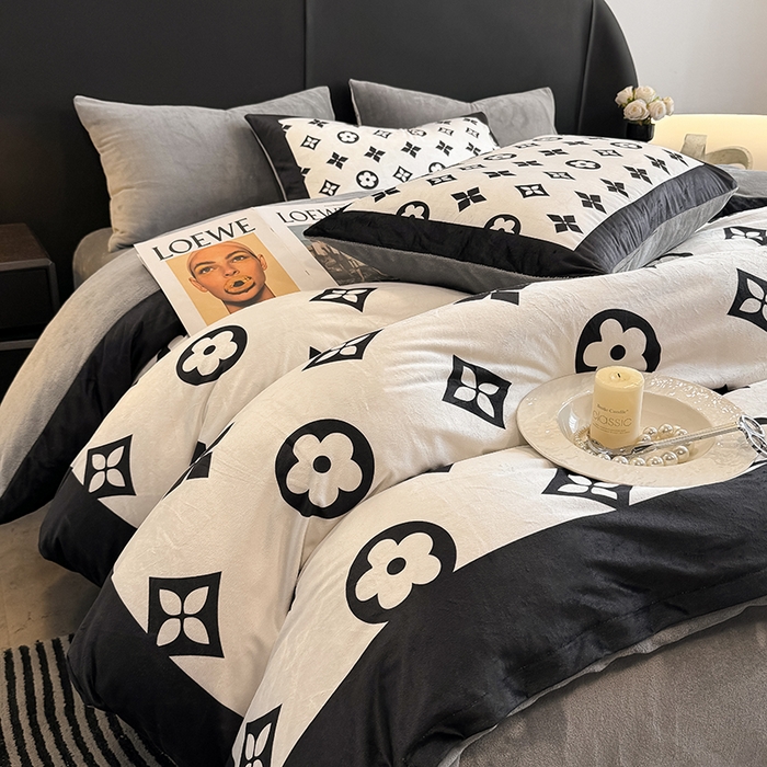 91家纺网 家纺一手货源 找家纺 色鬼布艺高端家居主号 2025秋冬新款宝宝绒牛奶绒四件套提供买家秀 简约白