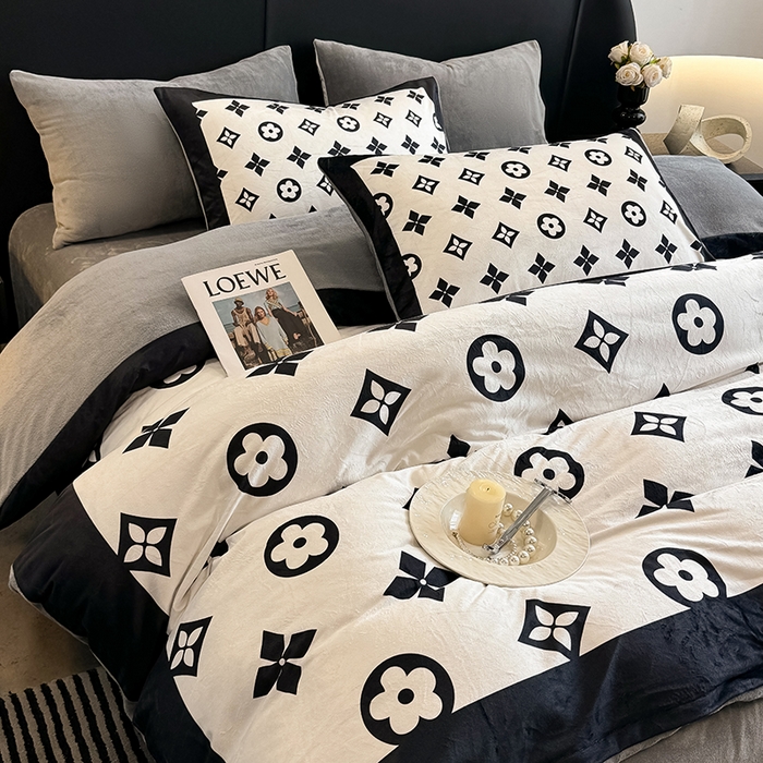 91家纺网 家纺一手货源 找家纺 色鬼布艺高端家居主号 2025秋冬新款宝宝绒牛奶绒四件套提供买家秀 简约白