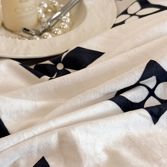 91家纺网 家纺一手货源 找家纺 色鬼布艺高端家居主号 2025秋冬新款宝宝绒牛奶绒四件套提供买家秀 简约白