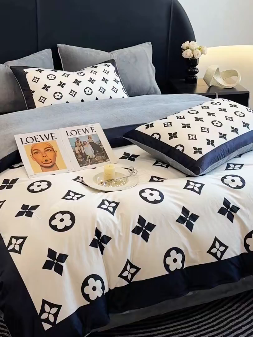 91家纺网 家纺一手货源 找家纺 色鬼布艺高端家居主号 2025秋冬新款宝宝绒牛奶绒四件套提供买家秀 简约白