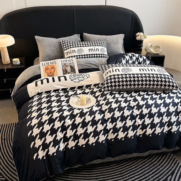 91家纺网 家纺一手货源 找家纺 色鬼布艺高端家居主号 2025秋冬新款宝宝绒牛奶绒四件套提供买家秀 千鸟格min