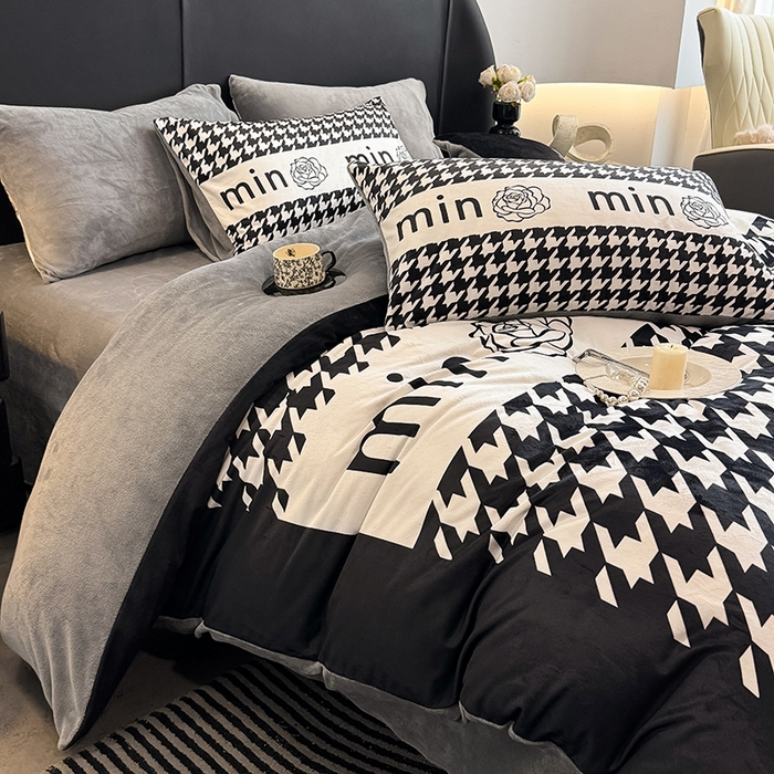 91家纺网 家纺一手货源 找家纺 色鬼布艺高端家居主号 2025秋冬新款宝宝绒牛奶绒四件套提供买家秀 千鸟格min