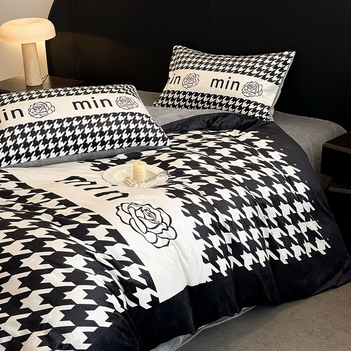 91家纺网 家纺一手货源 找家纺 色鬼布艺高端家居主号 2025秋冬新款宝宝绒牛奶绒四件套提供买家秀 千鸟格min