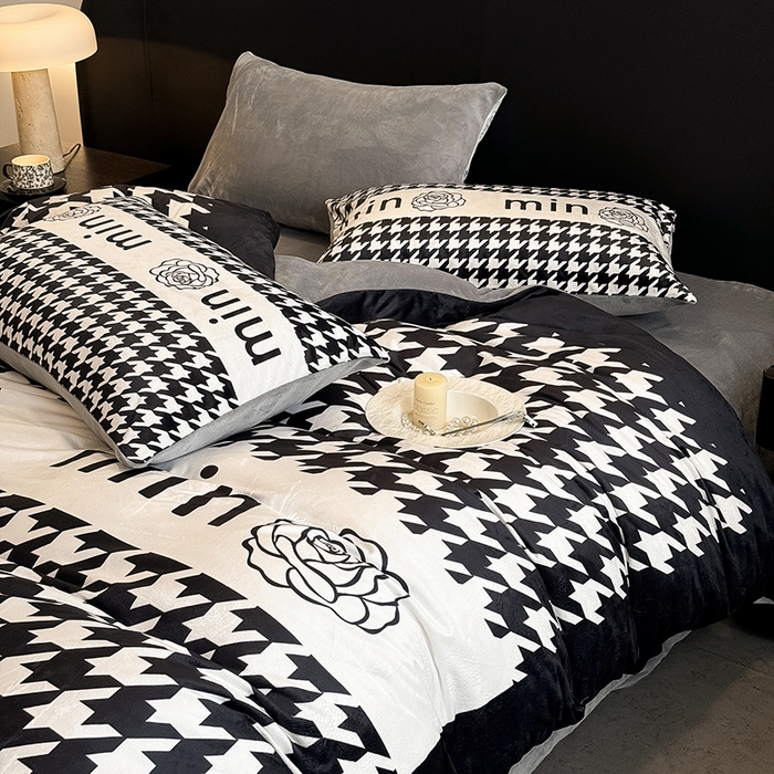 91家纺网 家纺一手货源 找家纺 色鬼布艺高端家居主号 2025秋冬新款宝宝绒牛奶绒四件套提供买家秀 千鸟格min