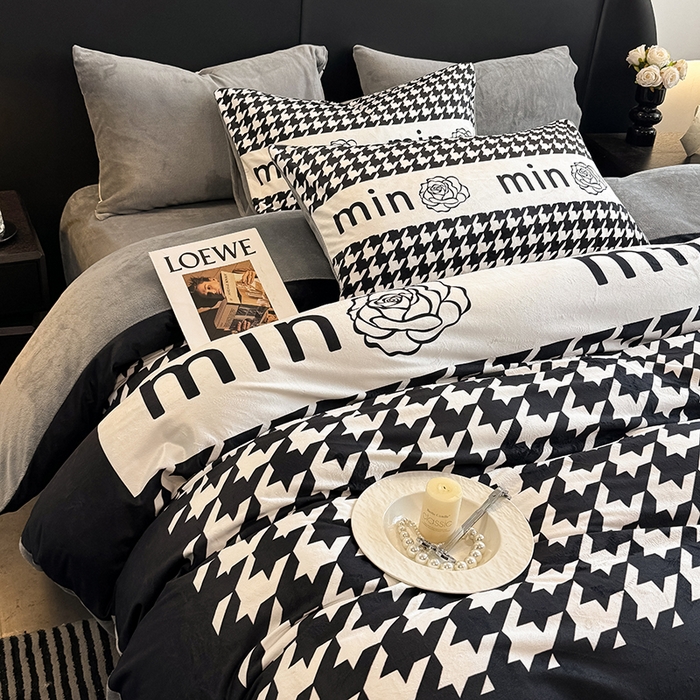 91家纺网 家纺一手货源 找家纺 色鬼布艺高端家居主号 2025秋冬新款宝宝绒牛奶绒四件套提供买家秀 千鸟格min