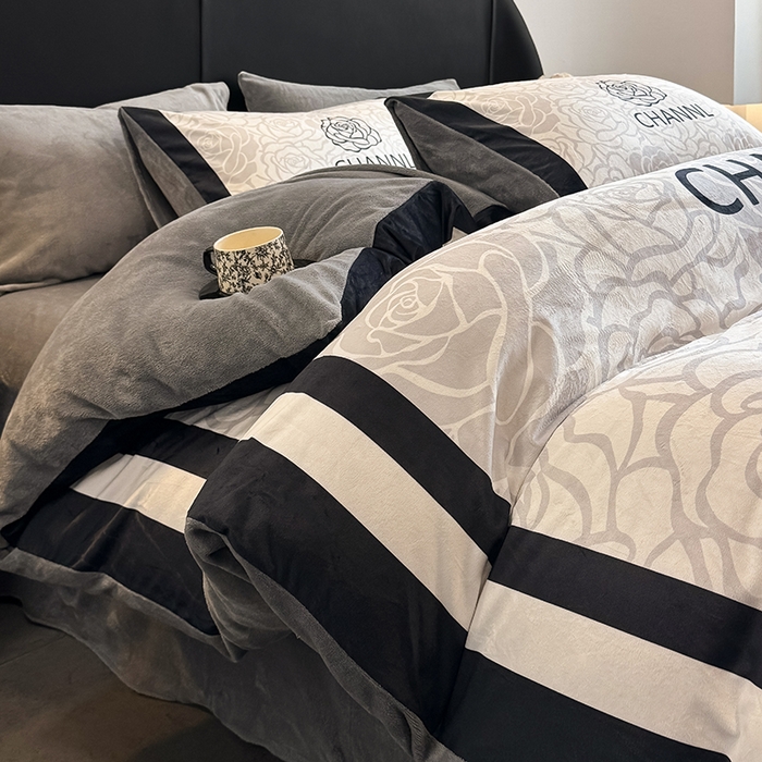 91家纺网 家纺一手货源 找家纺 色鬼布艺高端家居主号 2025秋冬新款宝宝绒牛奶绒四件套提供买家秀 香榭丽