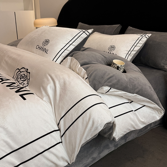 91家纺网 家纺一手货源 找家纺 色鬼布艺高端家居主号 2025秋冬新款宝宝绒牛奶绒四件套提供买家秀 小香风