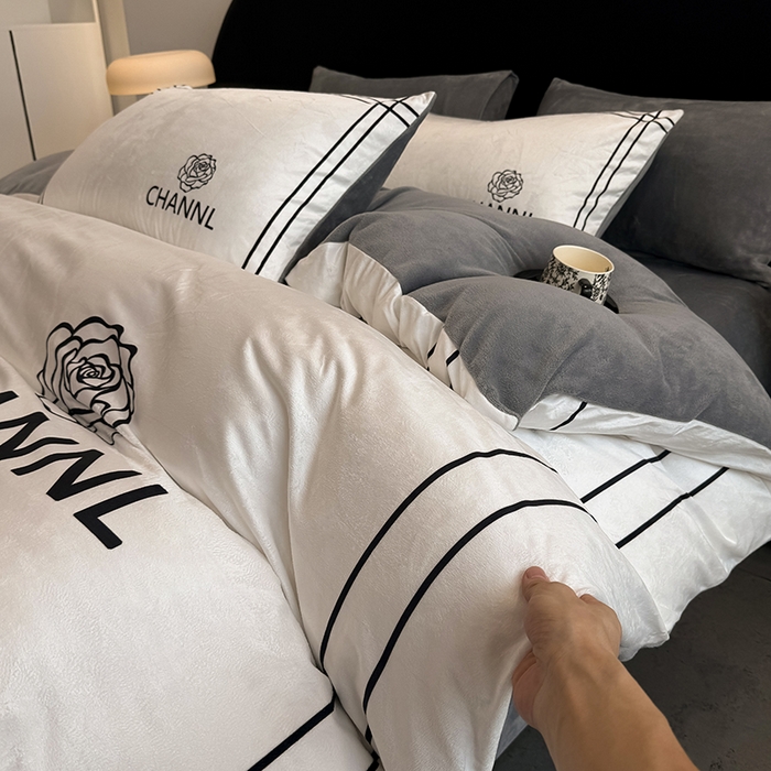 91家纺网 家纺一手货源 找家纺 色鬼布艺高端家居主号 2025秋冬新款宝宝绒牛奶绒四件套提供买家秀 小香风