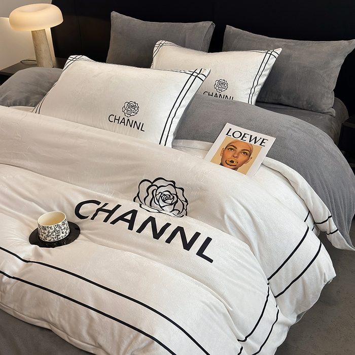 91家纺网 家纺一手货源 找家纺 色鬼布艺高端家居主号 2025秋冬新款宝宝绒牛奶绒四件套提供买家秀 小香风