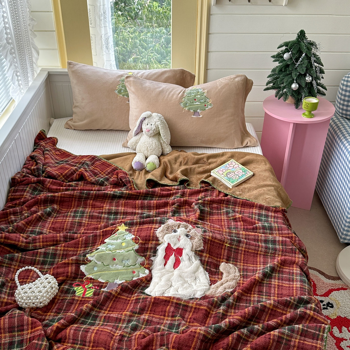 91家纺网 家纺一手货源 找家纺 柚子YOUTH 2025新款牛奶绒羊绒多功能毯毯子 红格猫