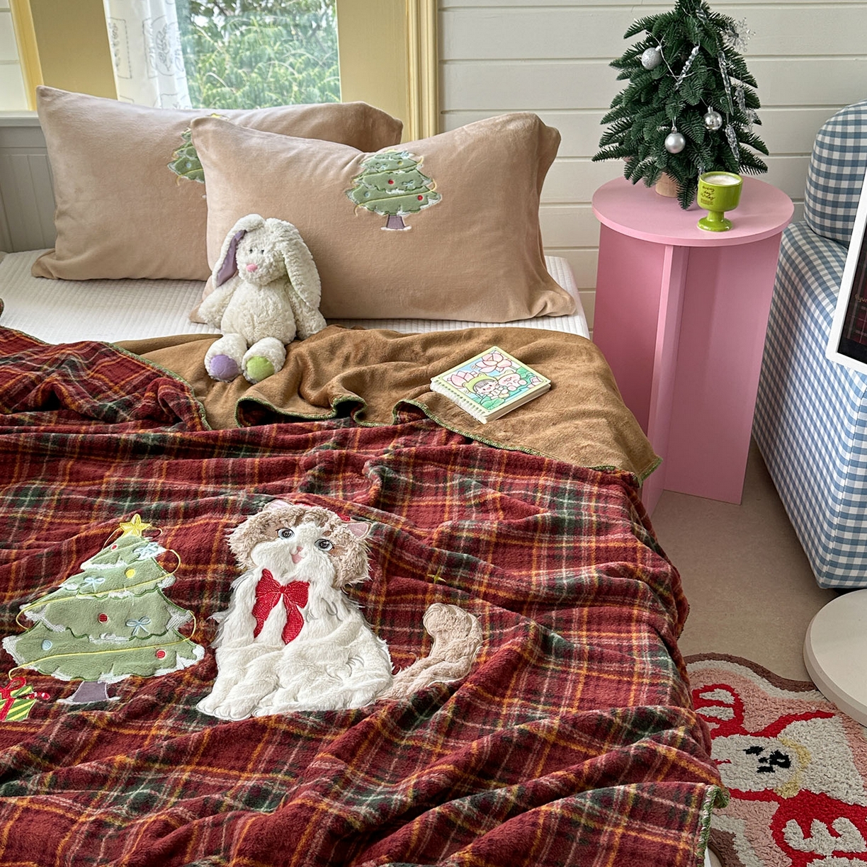 91家纺网 家纺一手货源 找家纺 柚子YOUTH 2025新款牛奶绒羊绒多功能毯毯子 红格猫