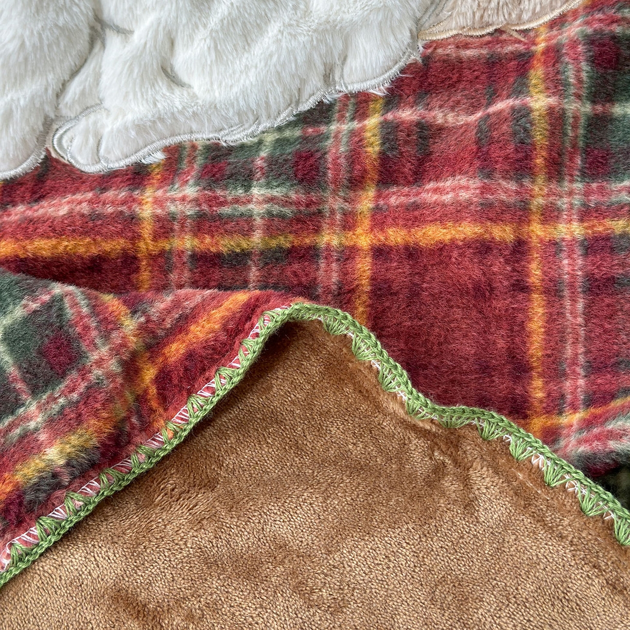 91家纺网 家纺一手货源 找家纺 柚子YOUTH 2025新款牛奶绒羊绒多功能毯毯子 红格猫