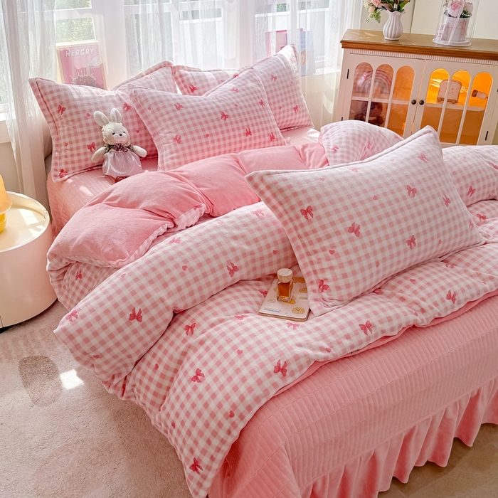 91家纺网 家纺一手货源 找家纺 鸿羽樱家纺《原伊菲晓》 2025新款花仙子系列印花牛奶绒床盖炕垫炕盖四件套-云裳 云裳-花样甜心