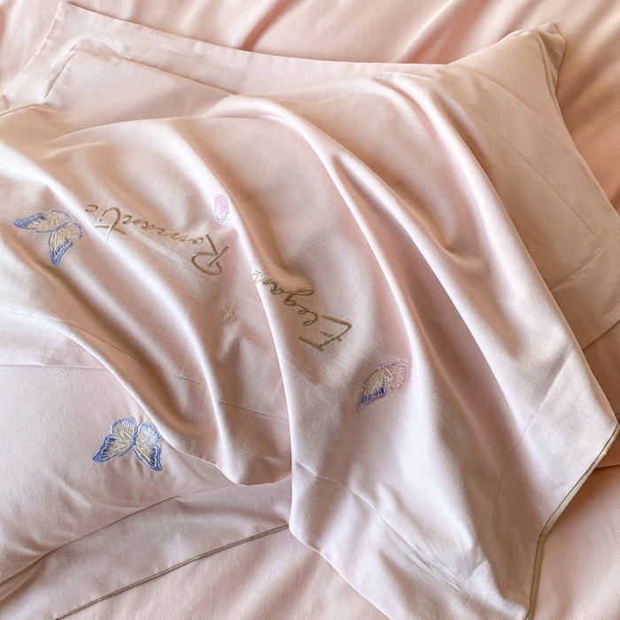 91家纺网 家纺一手货源 找家纺 桃园 新款纯棉全棉长绒棉磨毛不掉毛四件套高端礼盒-蝶町系列（包含买家秀） 轻奢粉