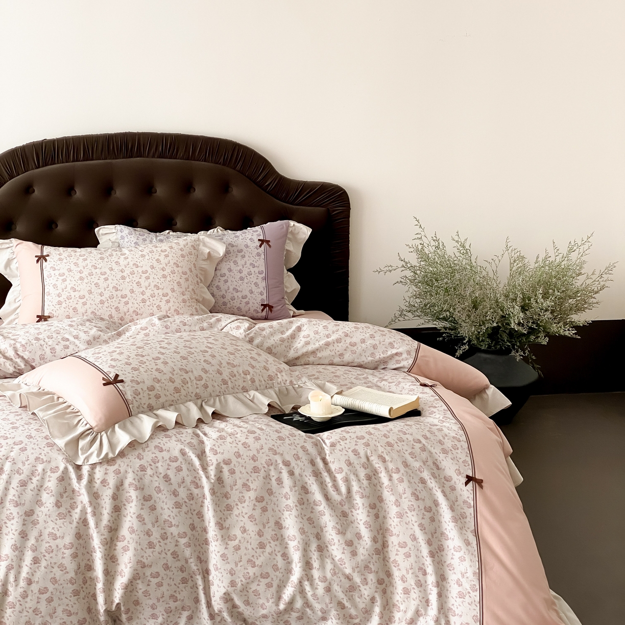 91家纺网 家纺一手货源 找家纺 曼布缇 2025新款法式碎花加厚全棉纯棉磨毛四件套珍妮（会员减20，券后控价358起） 珍妮-雅粉