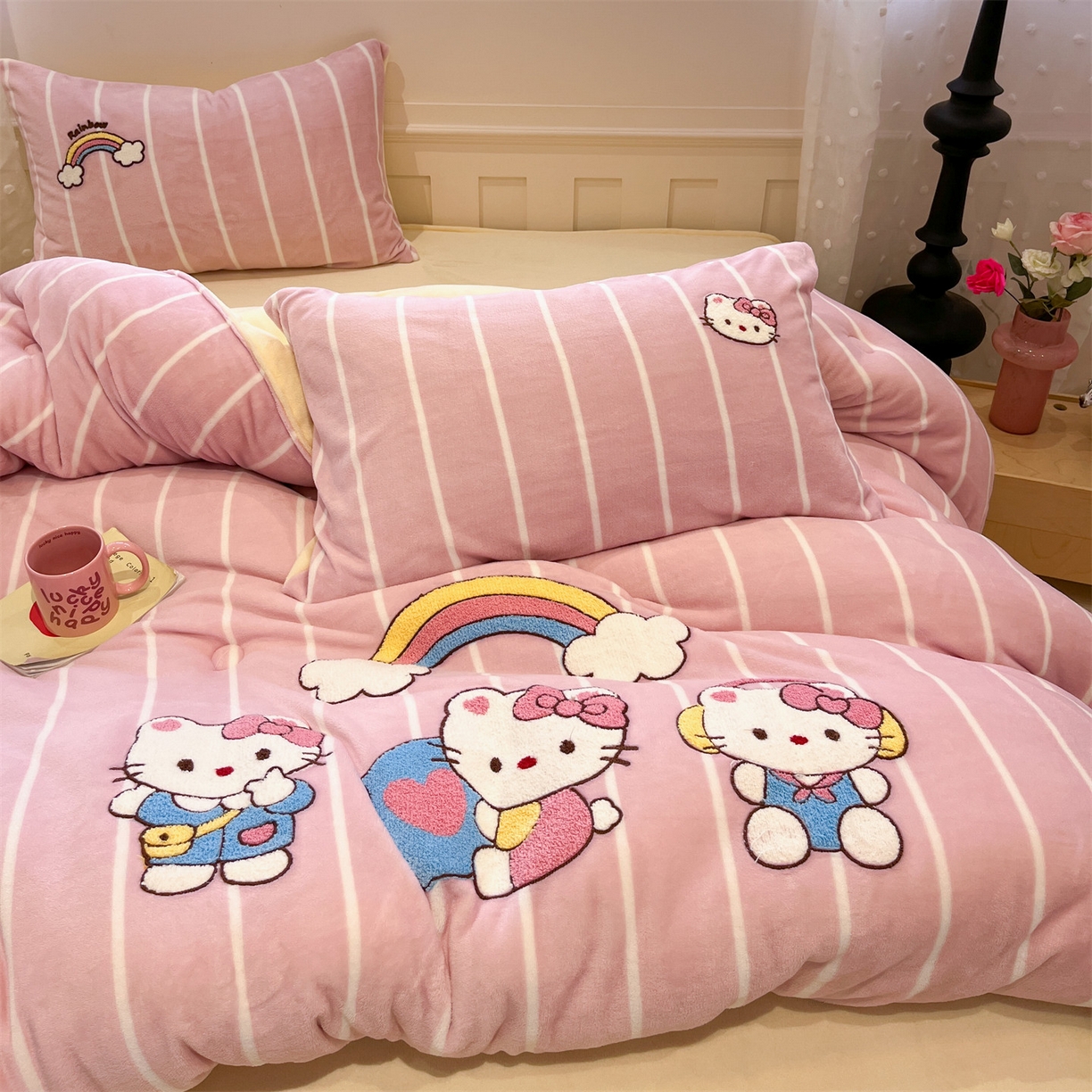 91家纺网 家纺一手货源 找家纺 星座家纺 2025新品牛奶绒毛巾绣冬被 被子被芯 冬被-彩虹梦乡