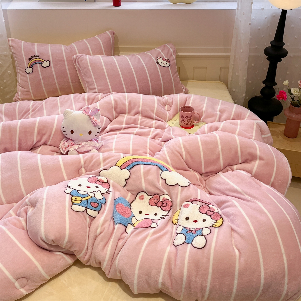 91家纺网 家纺一手货源 找家纺 星座家纺 2025新品牛奶绒毛巾绣冬被 被子被芯 冬被-彩虹梦乡