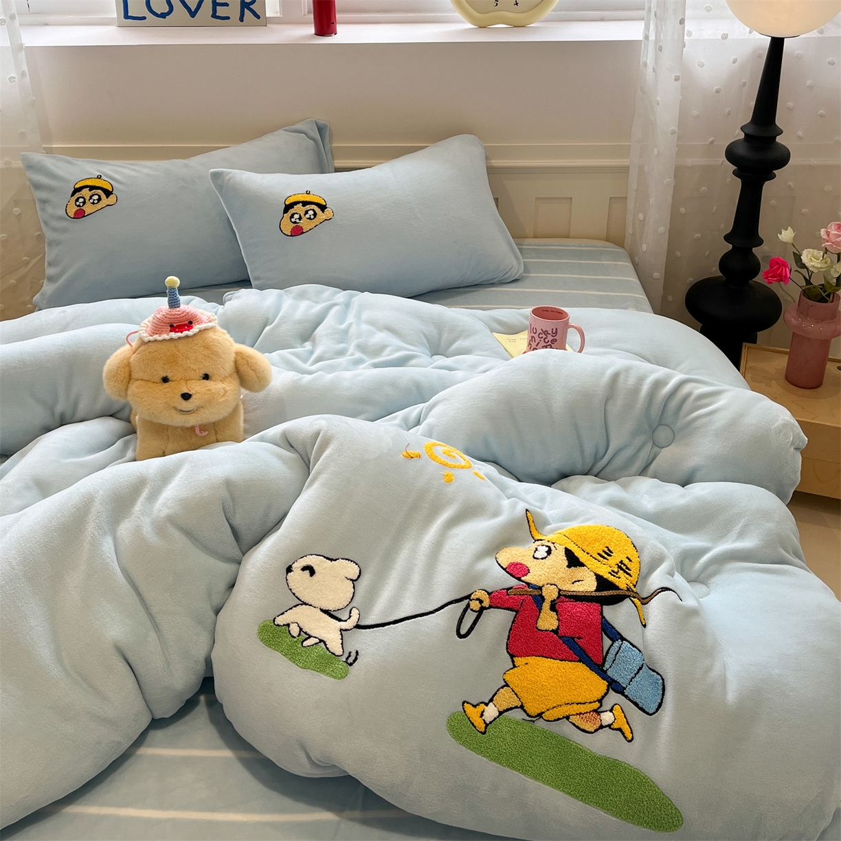 91家纺网 家纺一手货源 找家纺 星座家纺 2025新品牛奶绒毛巾绣冬被 被子被芯 冬被-春日漫游