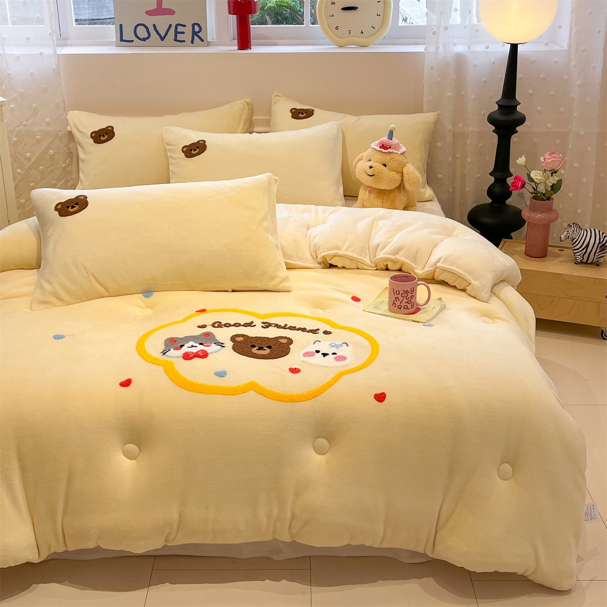 91家纺网 家纺一手货源 找家纺 星座家纺 2025新品牛奶绒毛巾绣冬被 被子被芯 冬被-萌宠奶油