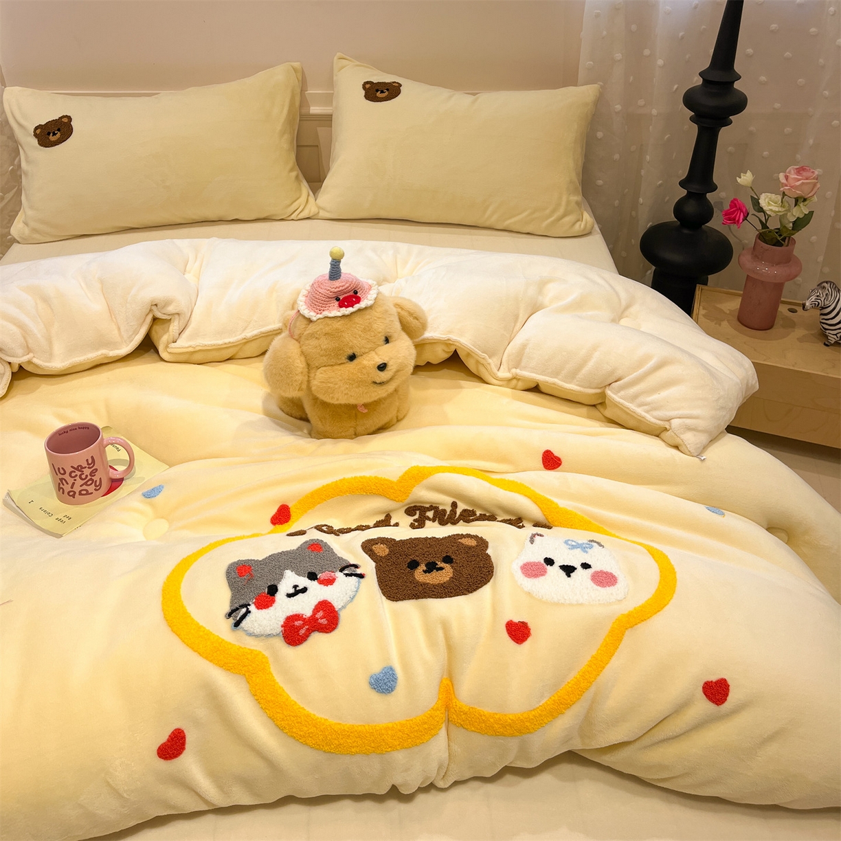 91家纺网 家纺一手货源 找家纺 星座家纺 2025新品牛奶绒毛巾绣冬被 被子被芯 冬被-萌宠奶油