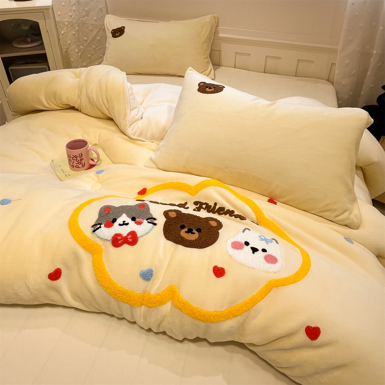 91家纺网 家纺一手货源 找家纺 星座家纺 2025新品牛奶绒毛巾绣冬被 被子被芯 冬被-萌宠奶油