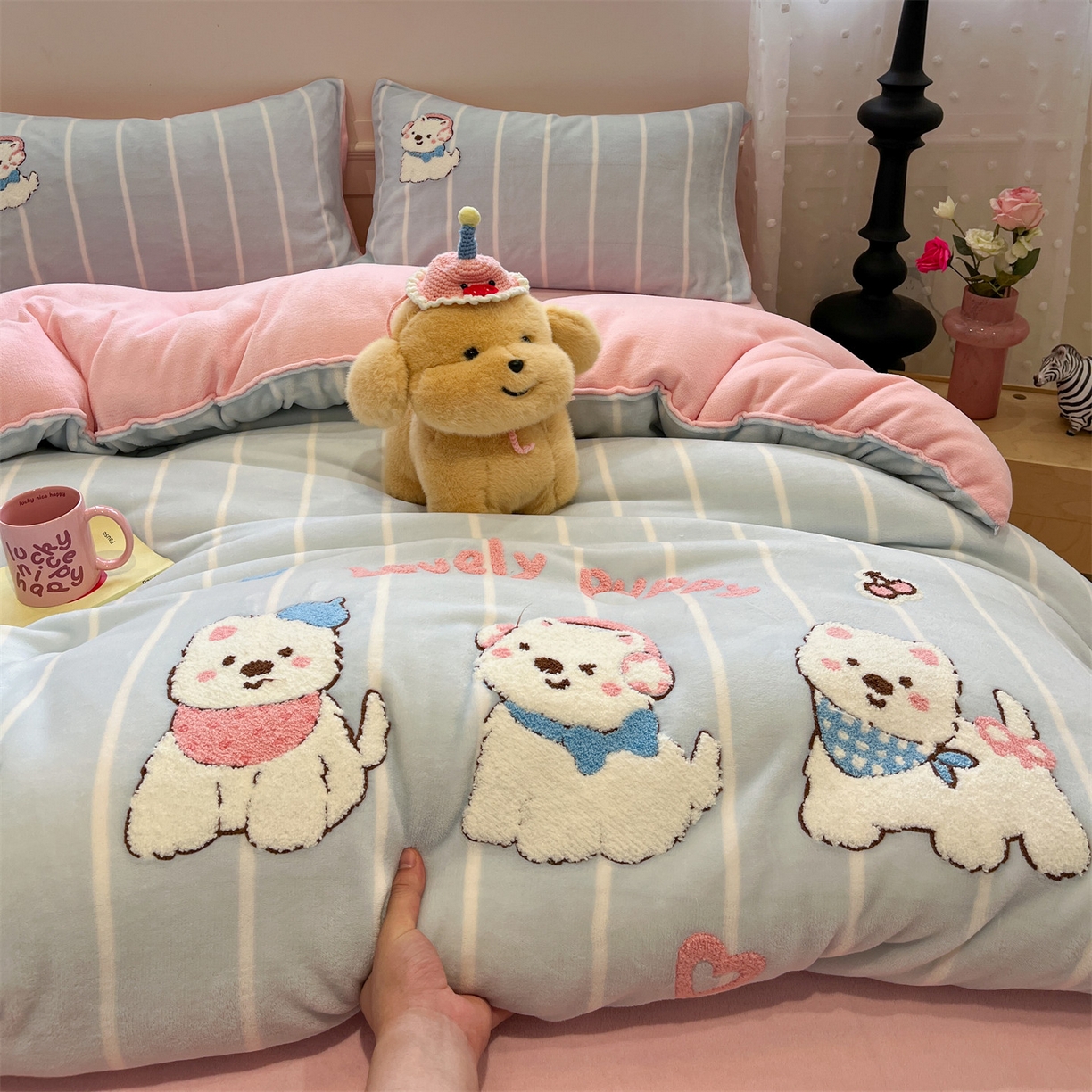 星座家纺 2025新品牛奶绒毛巾绣冬被 被子被芯 冬被-萌汪乐园