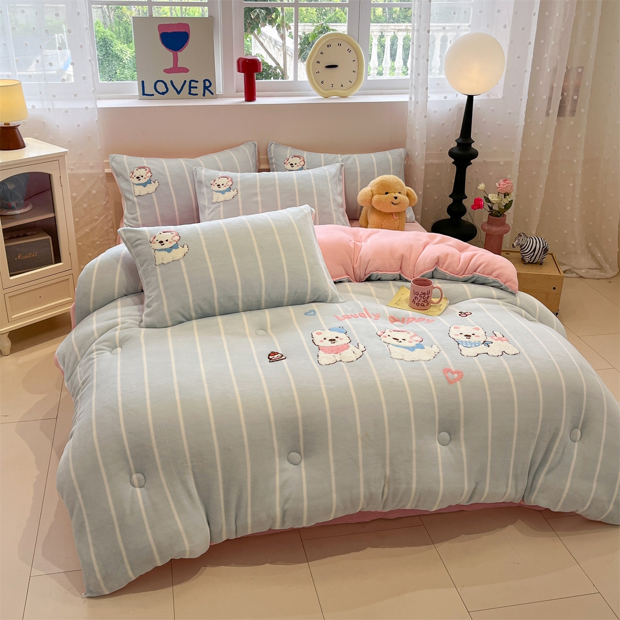 91家纺网 家纺一手货源 找家纺 星座家纺 2025新品牛奶绒毛巾绣冬被 被子被芯 冬被-萌汪乐园