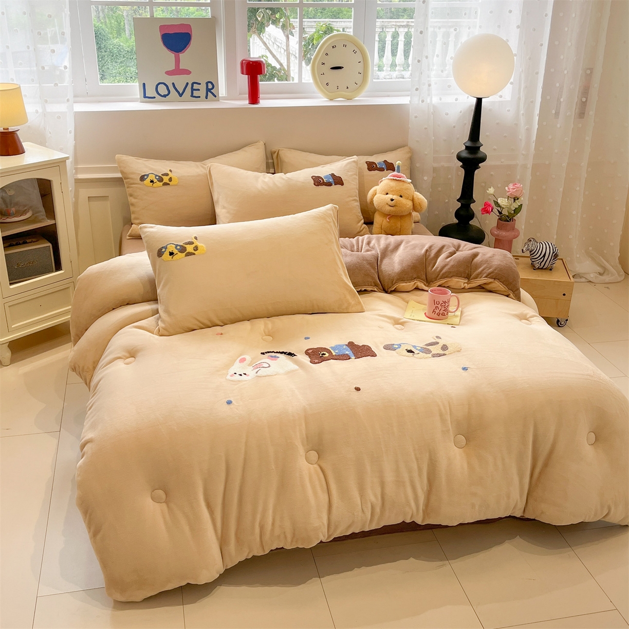 91家纺网 家纺一手货源 找家纺 星座家纺 2025新品牛奶绒毛巾绣冬被 被子被芯 冬被-森林派对