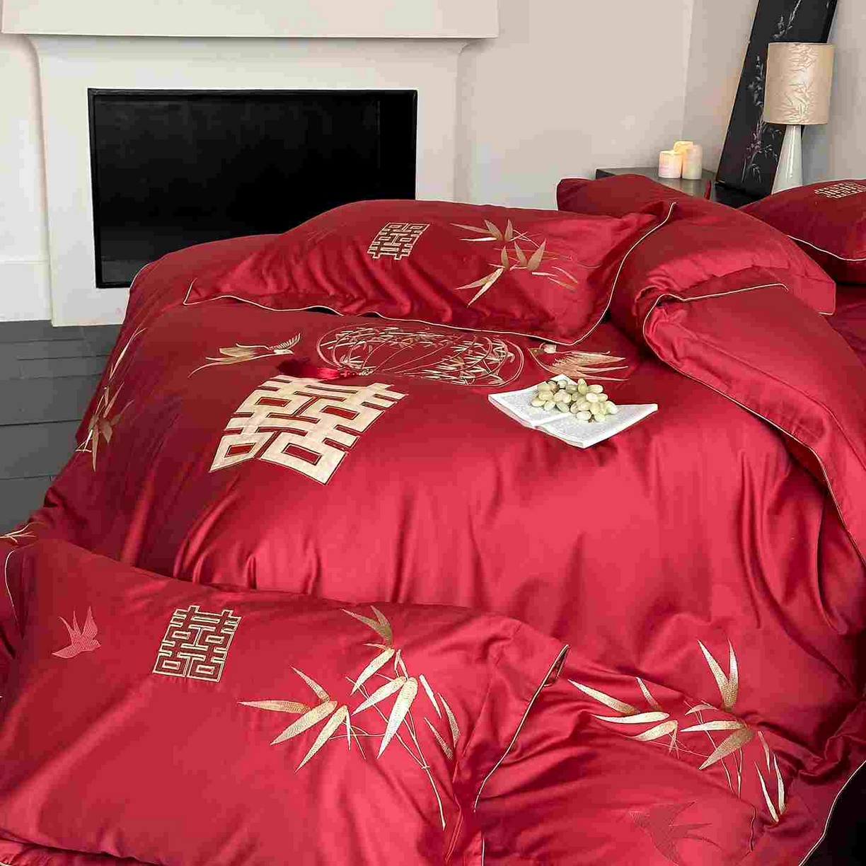 91家纺网 家纺一手货源 找家纺 （总）西西家居 2025新款长绒棉高密度提花拼接大红婚庆四件套-双囍临门（会员-20元 各平台严格控价劵后不低于388元起）