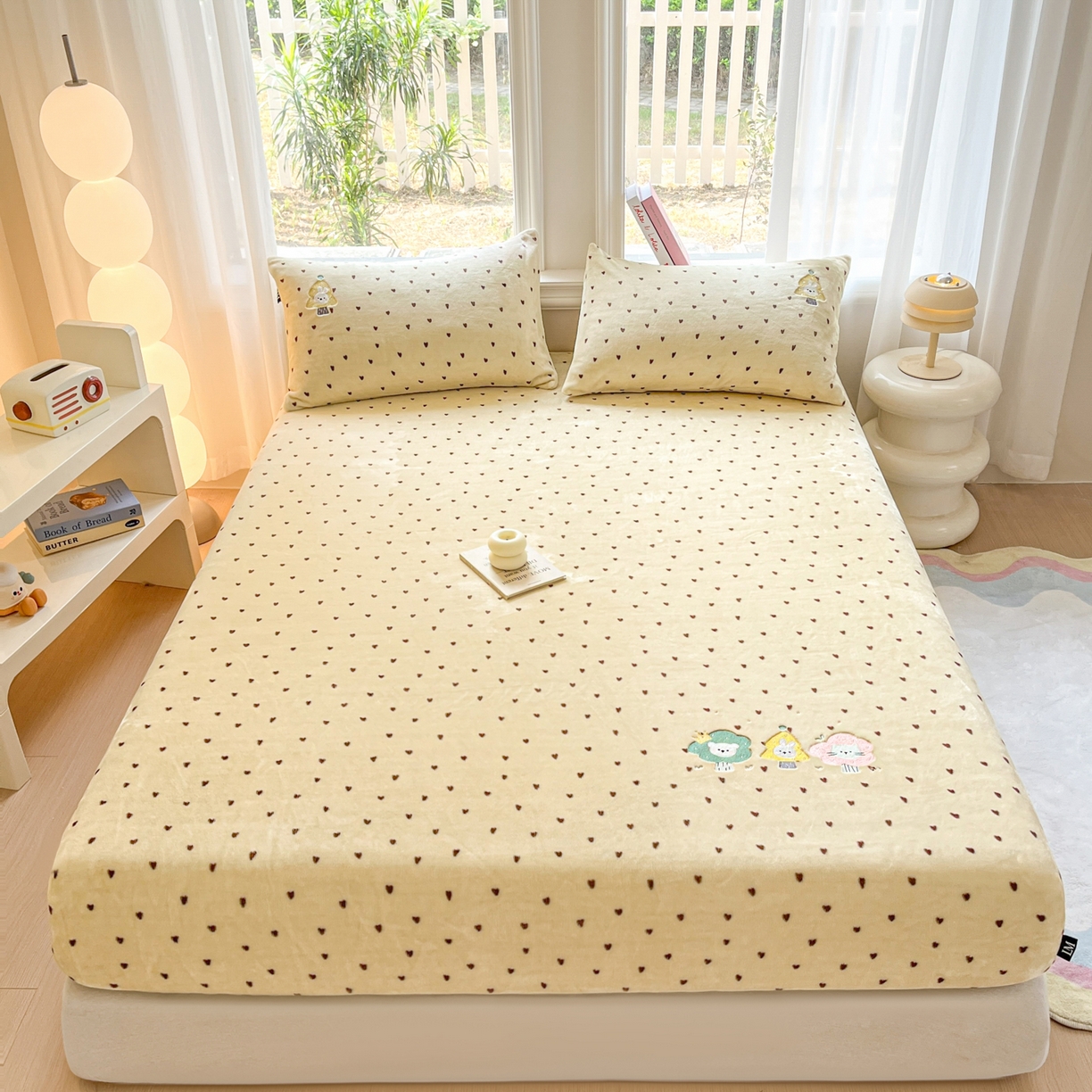 91家纺网 家纺一手货源 找家纺 乐美家纺 2025新款A类高克重刺绣牛奶绒床笠三件套 萌宠派对