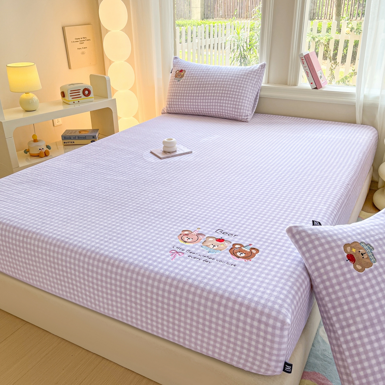 91家纺网 家纺一手货源 找家纺 乐美家纺 2025新款A类高克重刺绣牛奶绒床笠三件套 熊熊派对