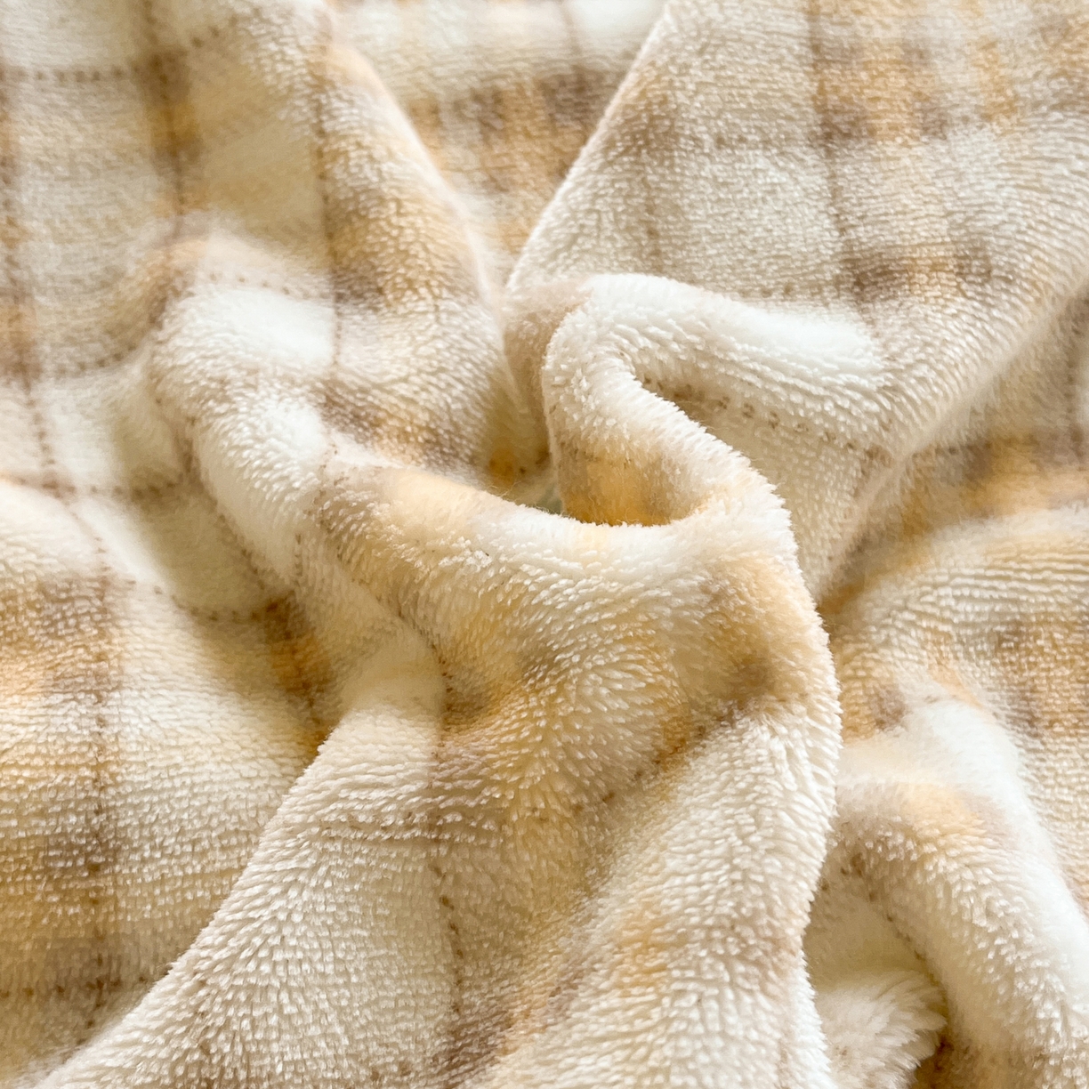 91家纺网 家纺一手货源 找家纺 乐美家纺 2025新款A类高克重刺绣牛奶绒床笠三件套 森林乐队