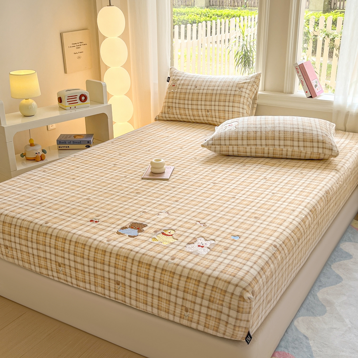 91家纺网 家纺一手货源 找家纺 乐美家纺 2025新款A类高克重刺绣牛奶绒床笠三件套 森林乐队