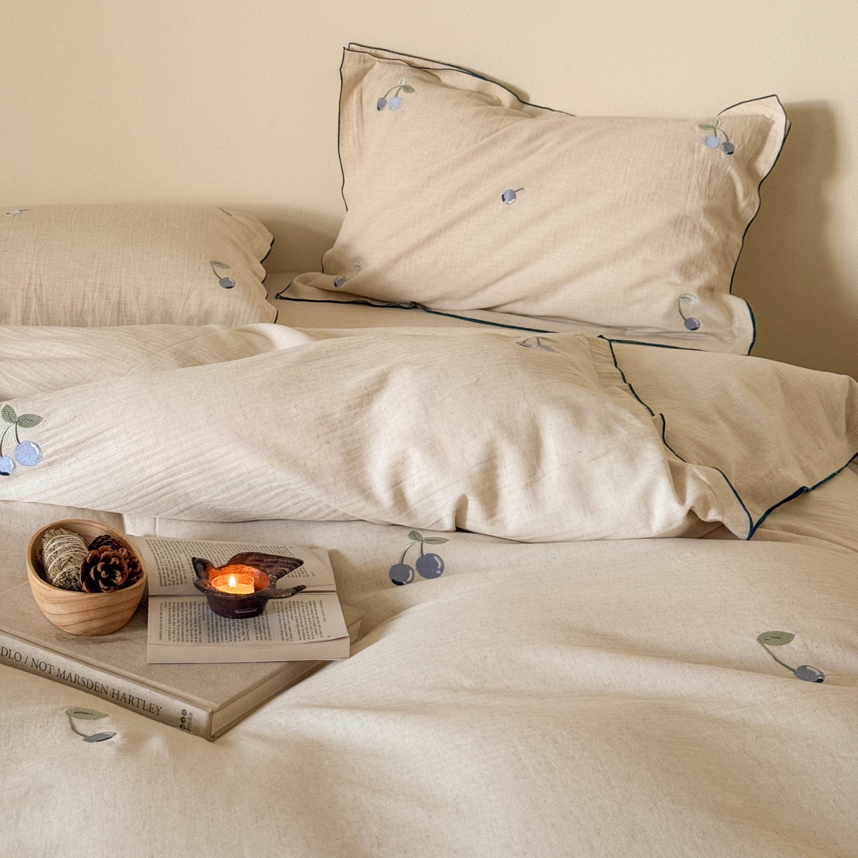 91家纺网 家纺一手货源 找家纺 （总）华超针织 2025新款棉麻密拷边刺绣四件套-蓝莓