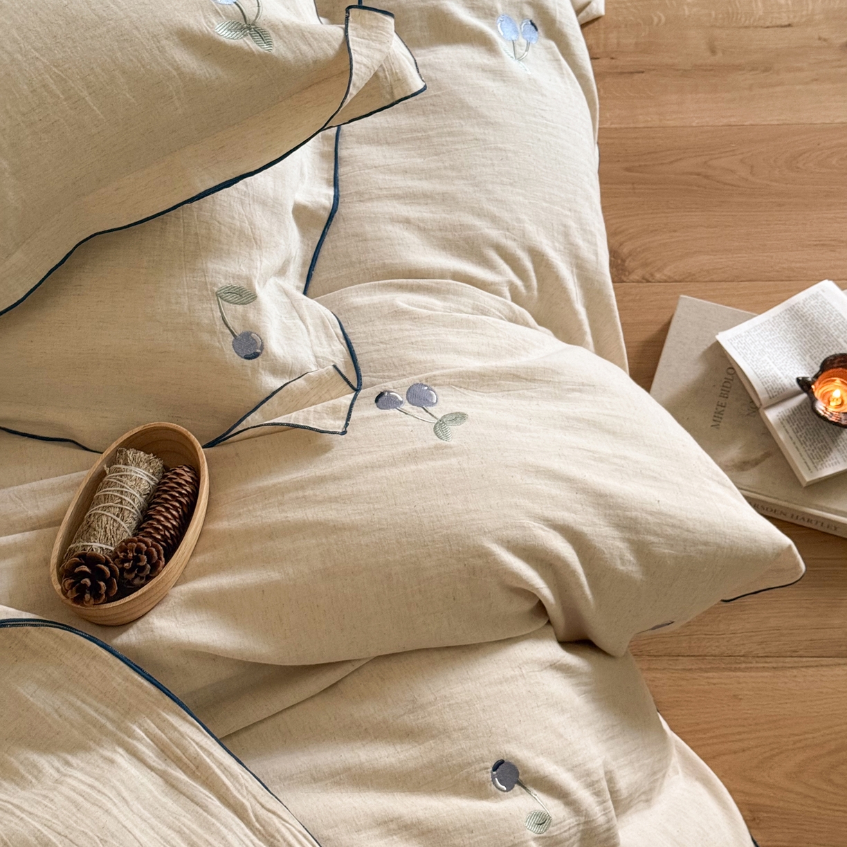 91家纺网 家纺一手货源 找家纺 （总）华超针织 2025新款棉麻密拷边刺绣四件套-蓝莓