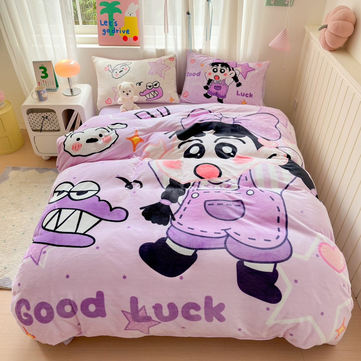 91家纺网 家纺一手货源 找家纺 一霖家纺 2025新款大版卡通牛奶绒四件套 搞怪新新紫