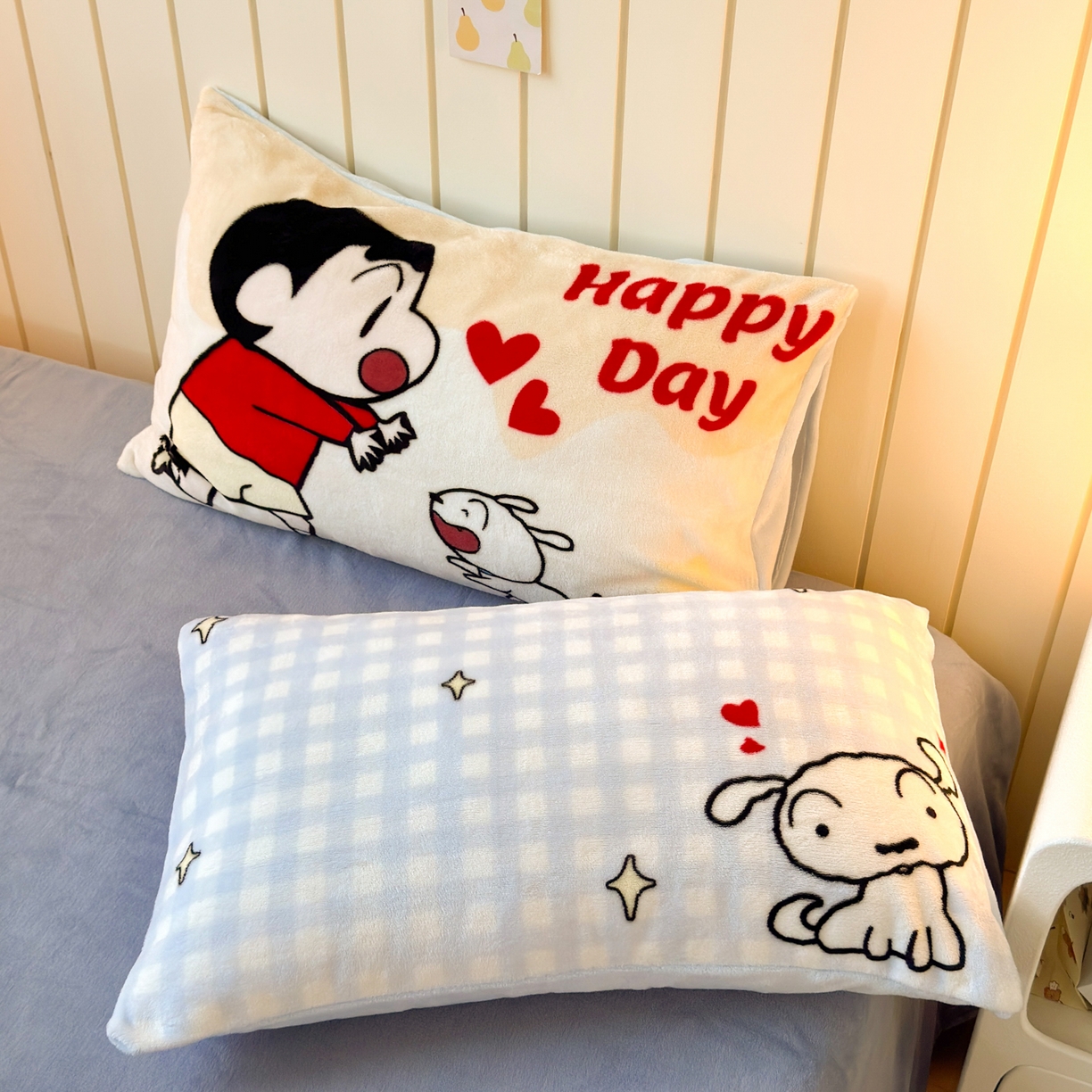 91家纺网 家纺一手货源 找家纺 一霖家纺 2025新款大版卡通牛奶绒四件套 俏皮小新-蓝