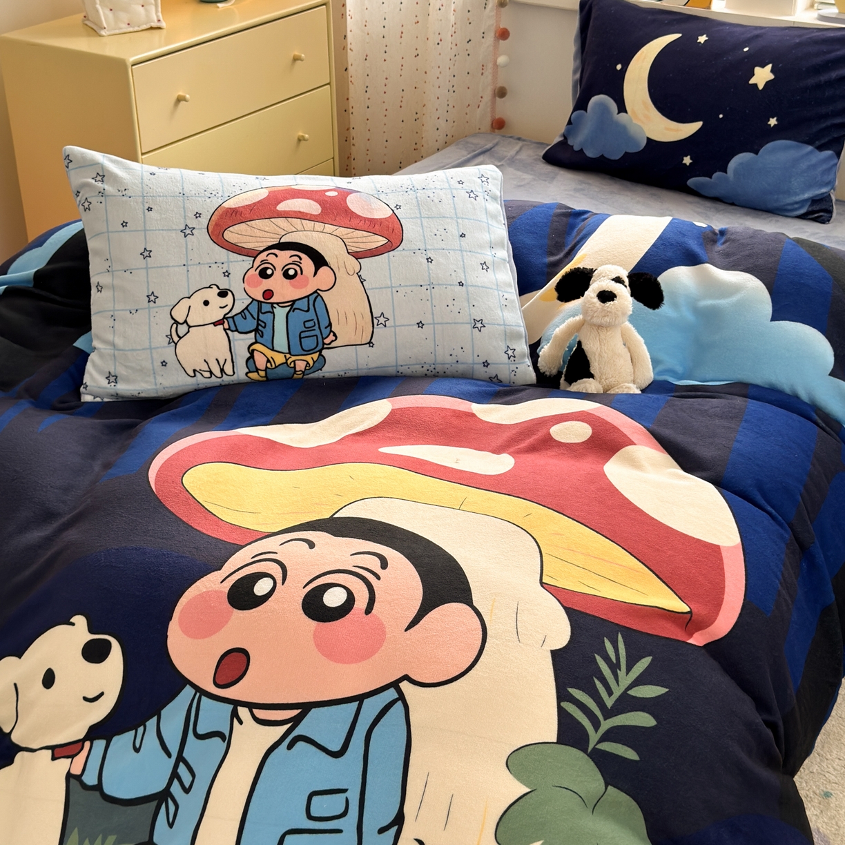 91家纺网 家纺一手货源 找家纺 一霖家纺 2025新款大版卡通牛奶绒四件套 星空小新