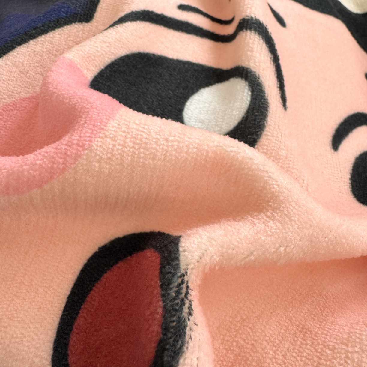 91家纺网 家纺一手货源 找家纺 一霖家纺 2025新款大版卡通牛奶绒四件套 星空小新