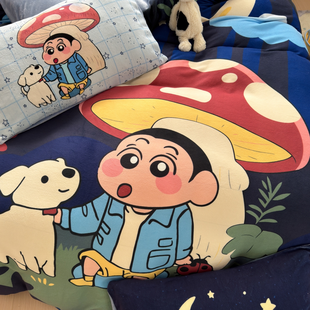 91家纺网 家纺一手货源 找家纺 一霖家纺 2025新款大版卡通牛奶绒四件套 星空小新