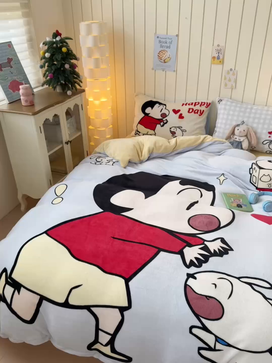 91家纺网 家纺一手货源 找家纺 一霖家纺 2025新款大版卡通牛奶绒四件套 俏皮小新-黄