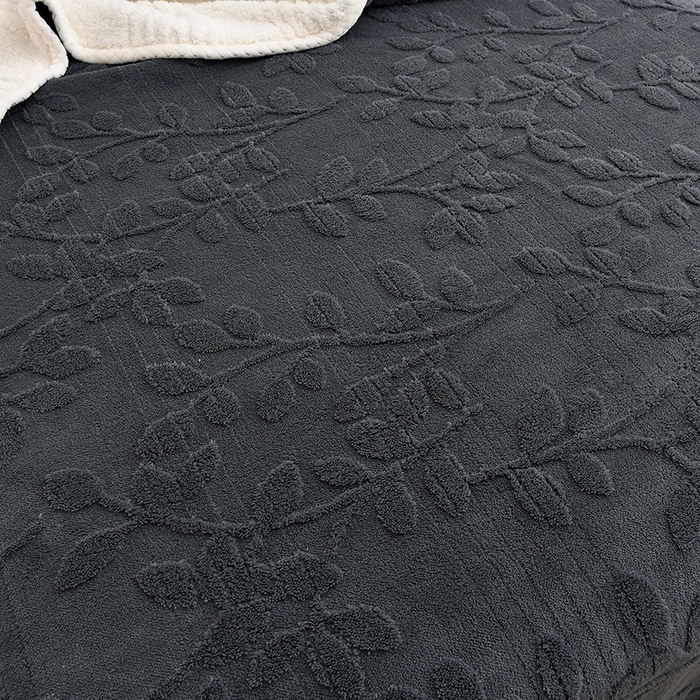 91家纺网 家纺一手货源 找家纺 圣靓 2025新款加厚塔芙绒叶语双层毯子毛毯 叶语灰