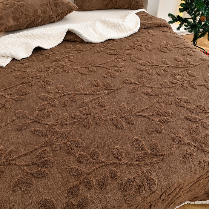 91家纺网 家纺一手货源 找家纺 圣靓 2025新款加厚塔芙绒叶语双层毯子毛毯 叶语咖