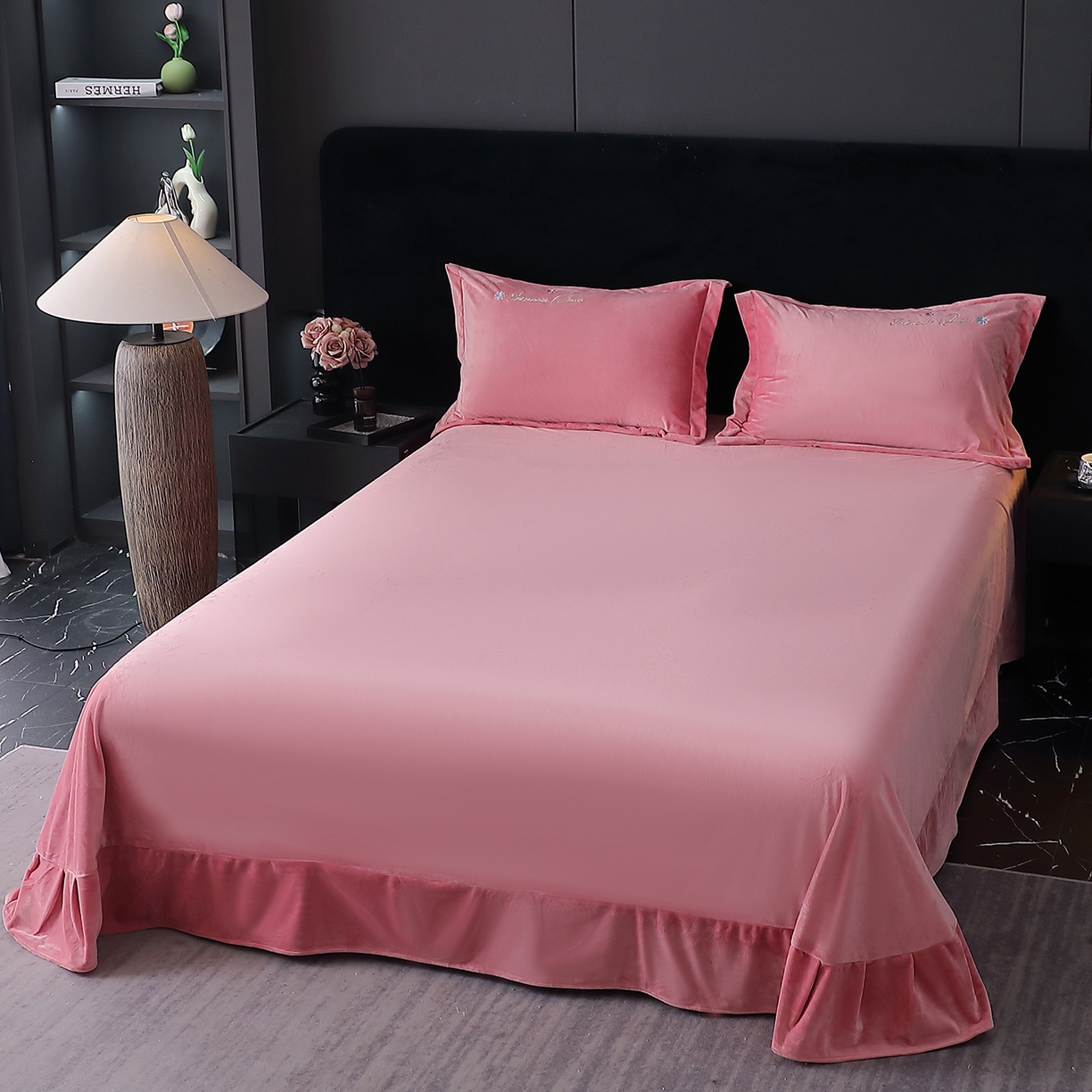 91家纺网 家纺一手货源 找家纺 棠薇家纺 2025秋冬牛奶绒蚕丝绒四件套珊瑚绒床上绒四件套冬季加绒法兰绒 繁花-豆沙