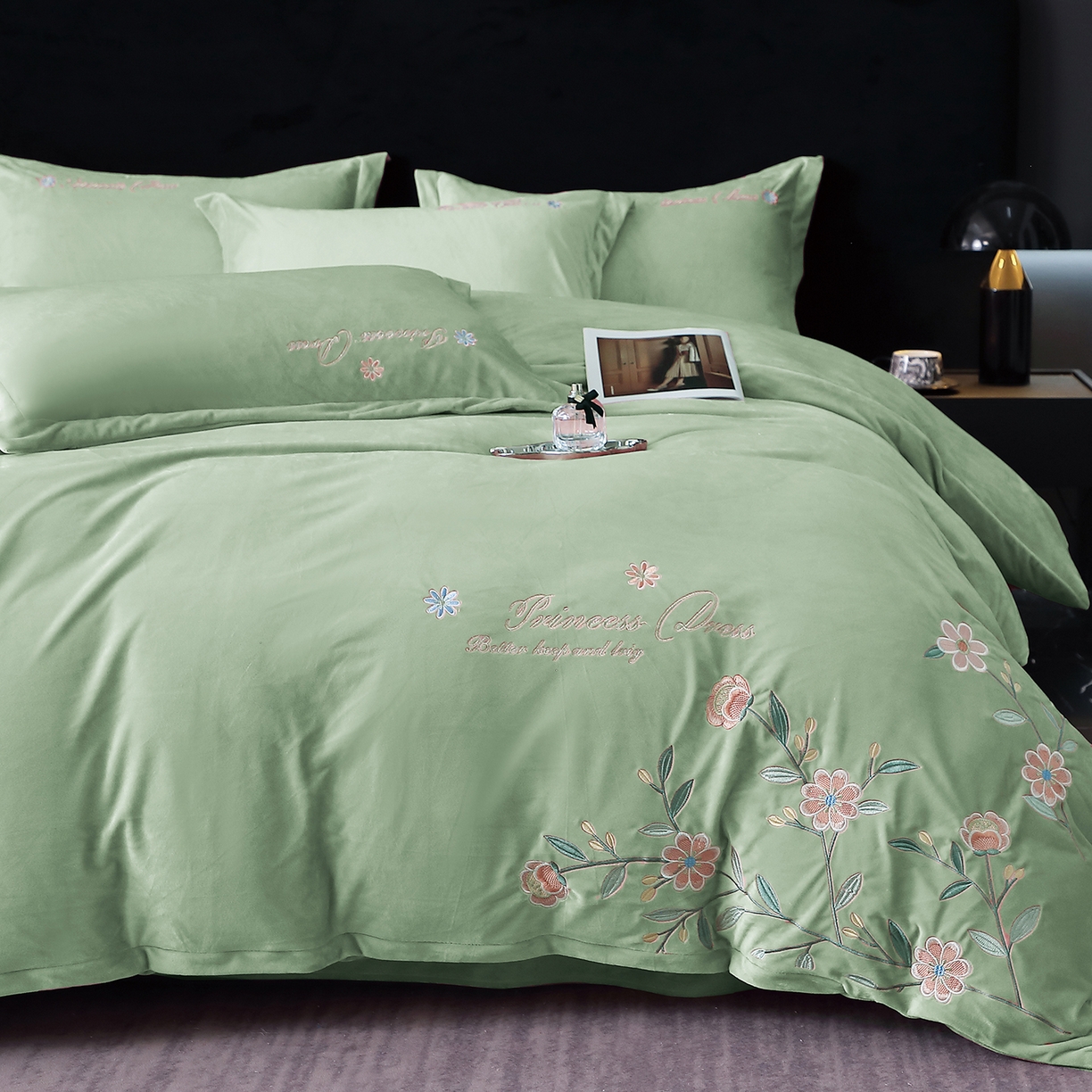 棠薇家纺 2025秋冬牛奶绒蚕丝绒四件套珊瑚绒床上绒四件套冬季加绒法兰绒 繁花-清新绿