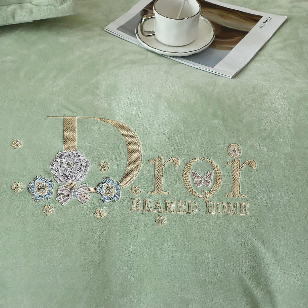 91家纺网 家纺一手货源 找家纺 棠薇家纺 2025秋冬牛奶绒蚕丝绒四件套珊瑚绒床上绒四件套冬季加绒法兰绒 初羡-清新绿