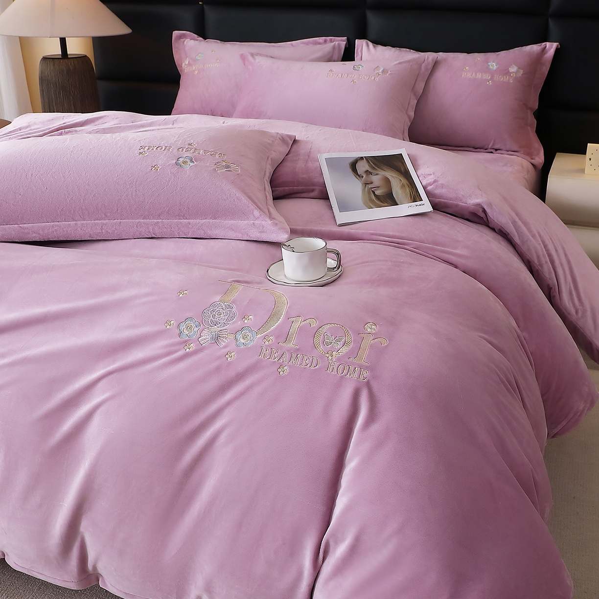 91家纺网 家纺一手货源 找家纺 棠薇家纺 2025秋冬牛奶绒蚕丝绒四件套珊瑚绒床上绒四件套冬季加绒法兰绒 初羡-薰衣紫