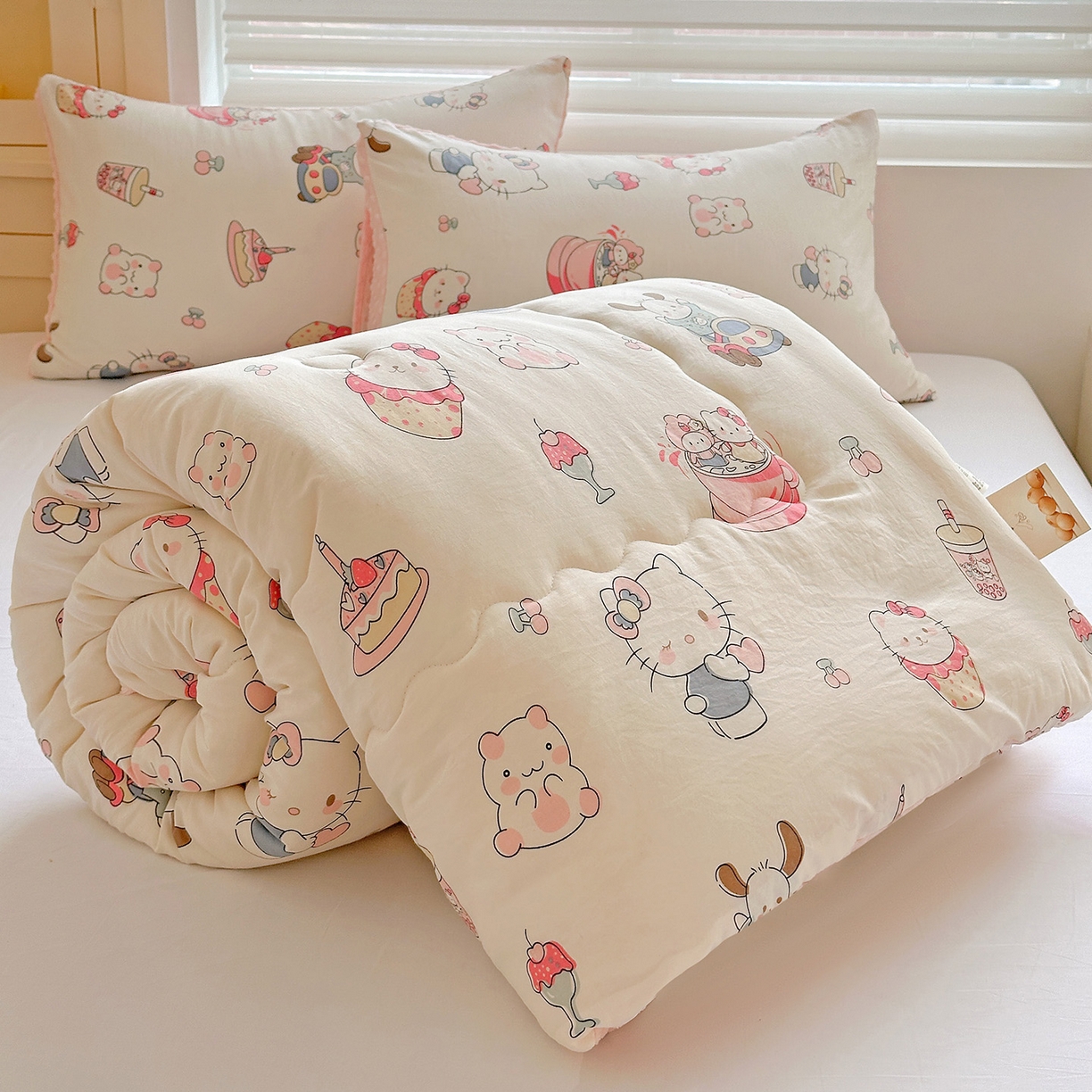 91家纺网 家纺一手货源 找家纺 昊川家纺 2025新款A类水洗双层纱豆豆被春秋被冬被被子被芯 奶猫